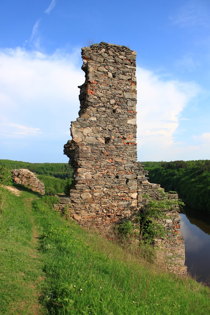 Hubkiv castle. Ruins of the tower. by ttalis