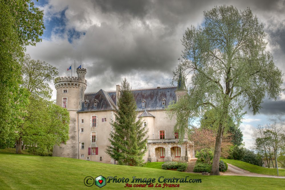 Château de St-Florent-sur-Cher, 18207 by PhotoImageCentral.fr