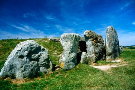 West Kennet Long Barrow by richard49