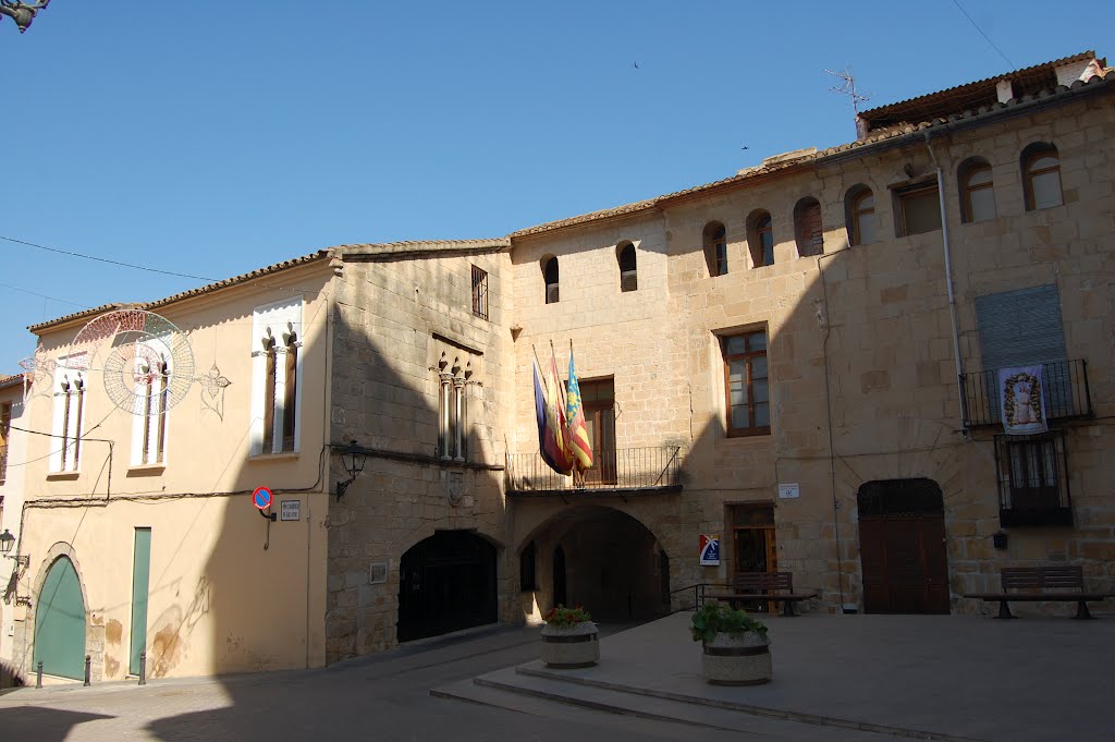 Palacio gótico, Ayuntamiento de Cabanes by elforncasarural.com