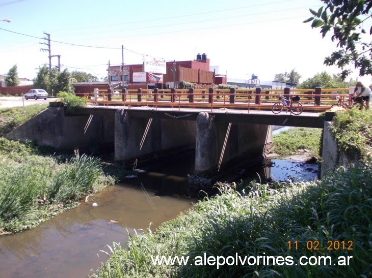 La Plata - Puente Autoriel (www.alepolvorines.com.ar) by alepolvorines