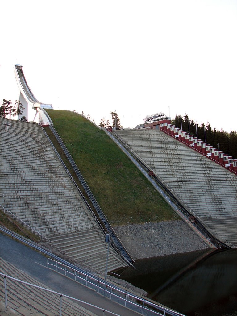 Holmenkollen by anti888