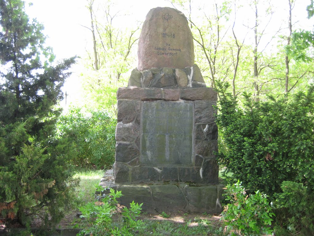 Denkmal 1. und .Weltkrieg Löwendorf/Trebbin by Loewe48