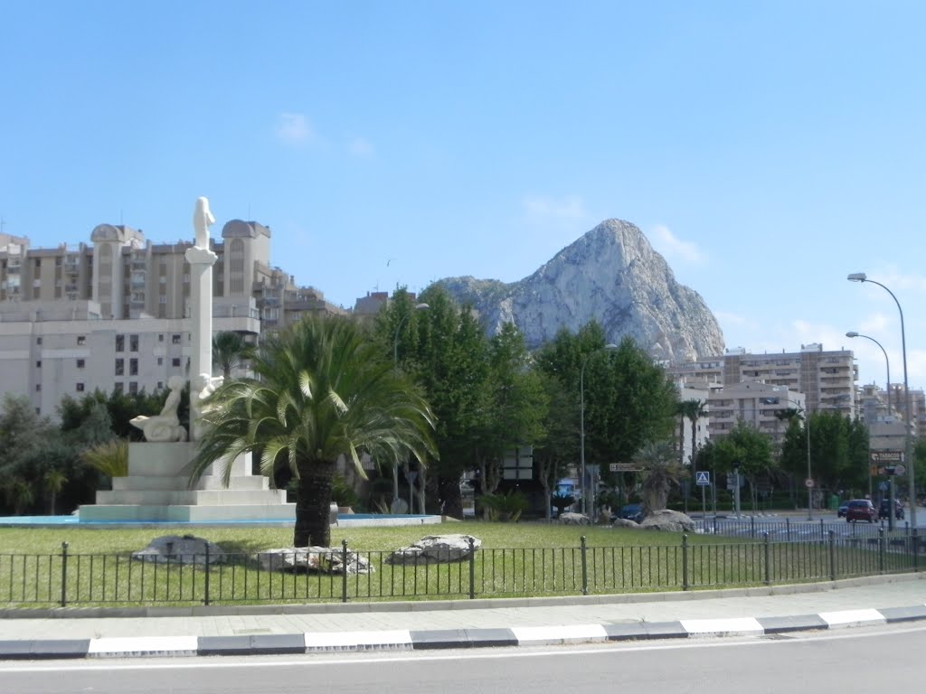 Rotonda Terra de Llum, Calpe ,Alicante ,España.(Estepa 32). by Estepa32