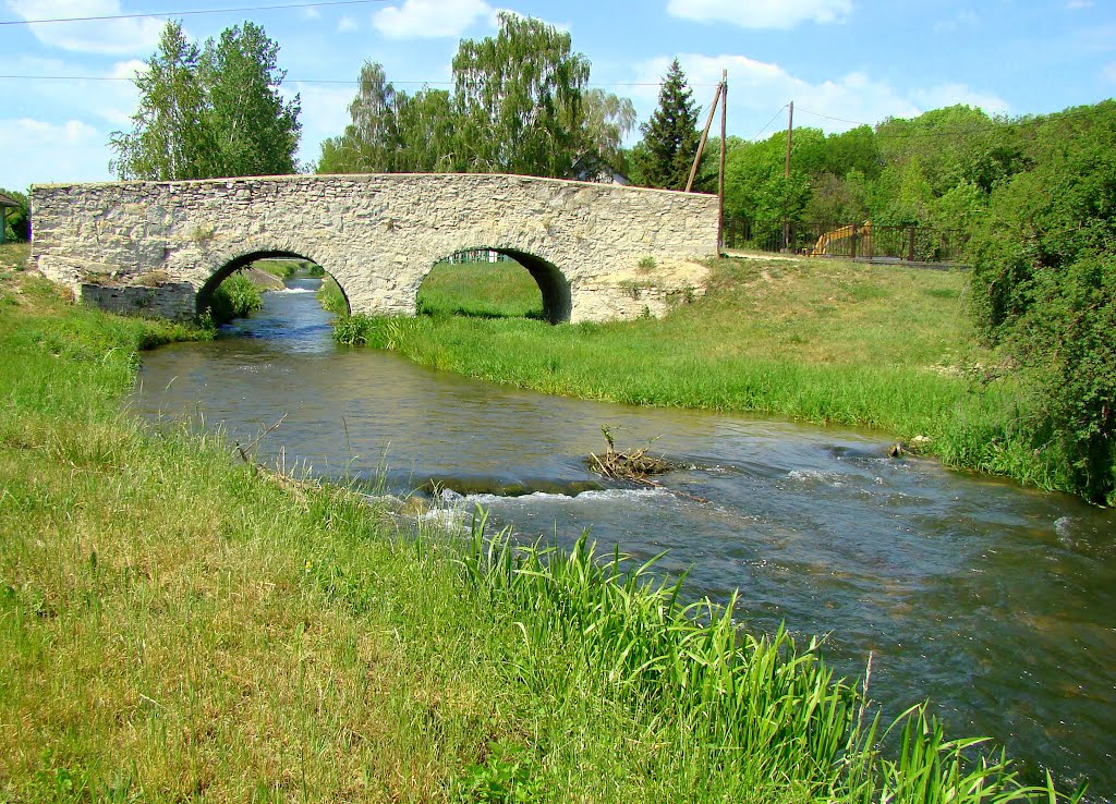 Sóly régi kőhíd a Séd patakon by bablenam