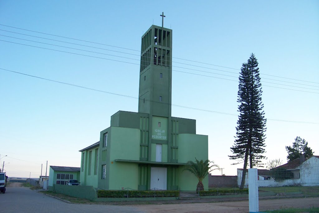 Igreja do Redentor, Cristal, RS by Roque Oliveira