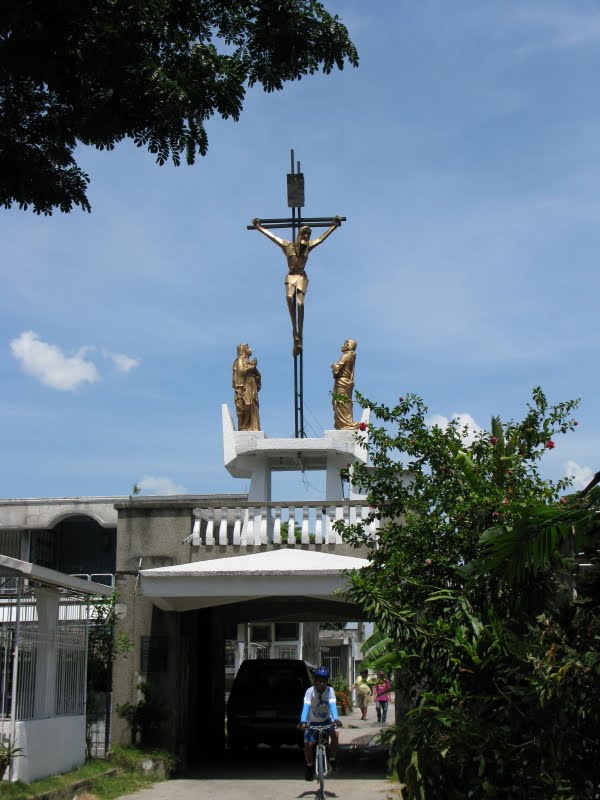 Pasig Catholic Cemetery by Kenn, Lala, & Iarie