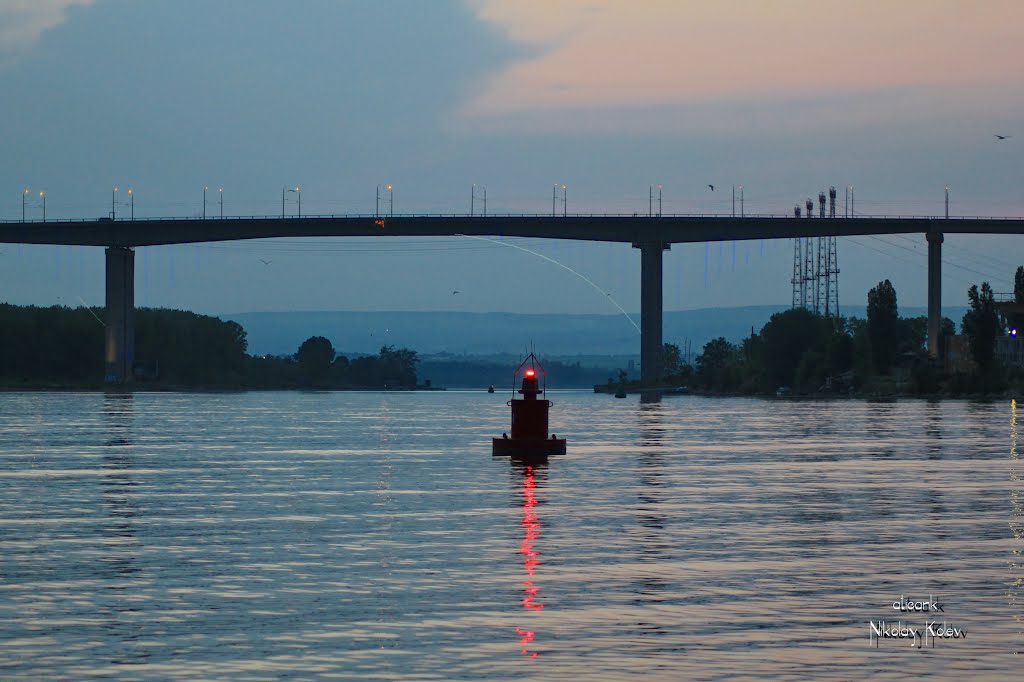 Asparuchovo bridge in Varna by aticank