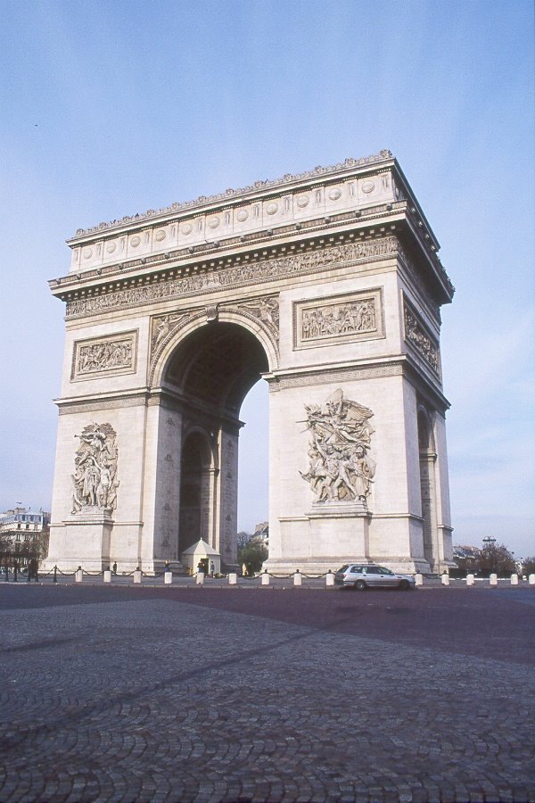 Arc De Triomphe, Paris(凱旋門, 巴黎) -1 by Ray Fu