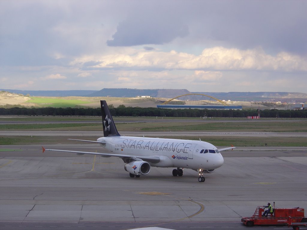 A320 Spanair by Fernando López-Azcár…