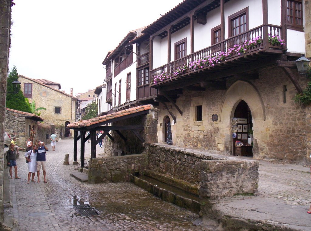 Santillana del mar by morgal