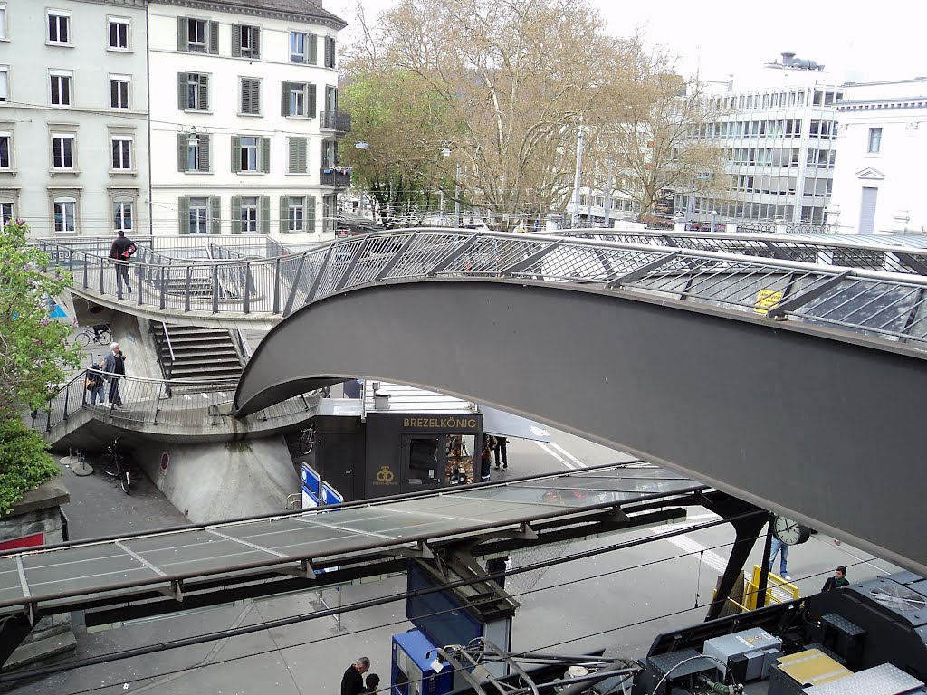 Bahnhof Stadelhofen, by Calatrava by RNLatvian