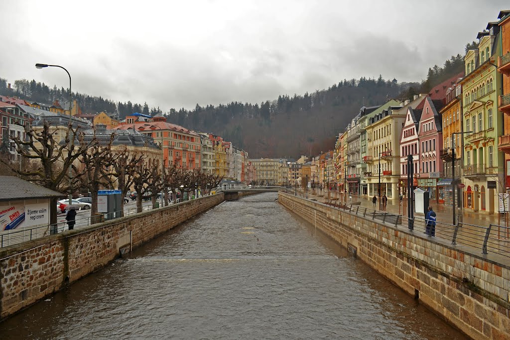 The Tepla river is quiet idyll of Karlovy Vary by volnat