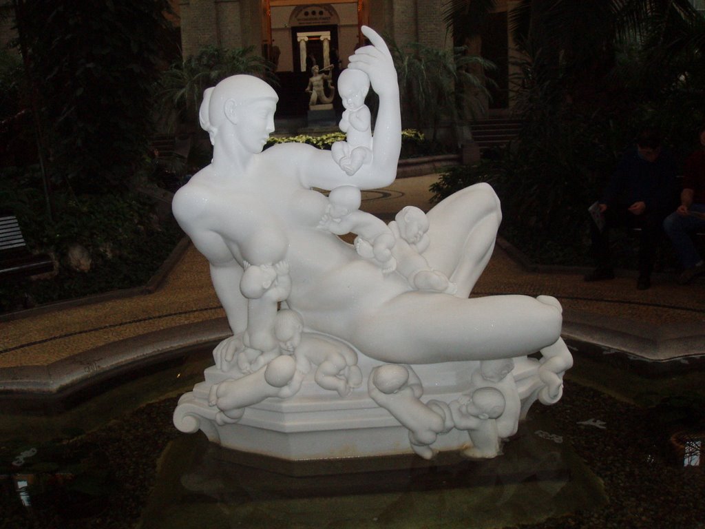 Mucho Amor Carlsberg Glyptotek by Arturo Davila