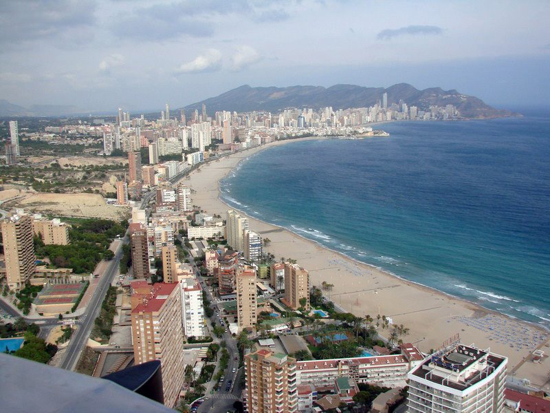 Benidorm, desde la azotea del hotel Bali. by magoncan