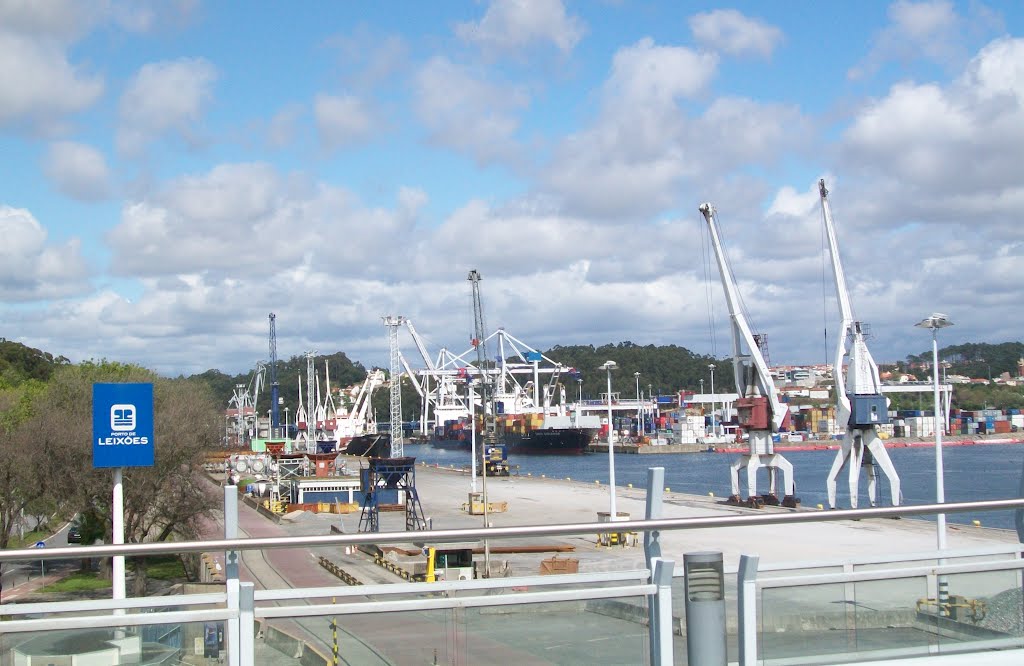 LEÇA DA PALMEIRA, MATOSINHOS (Cais de Leixões) by Fernanda Veloso