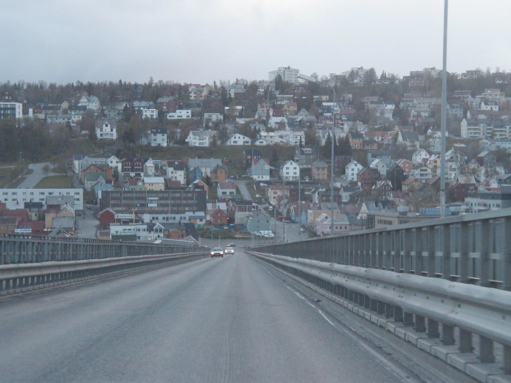 Steepness of Tromsøbrua by makro