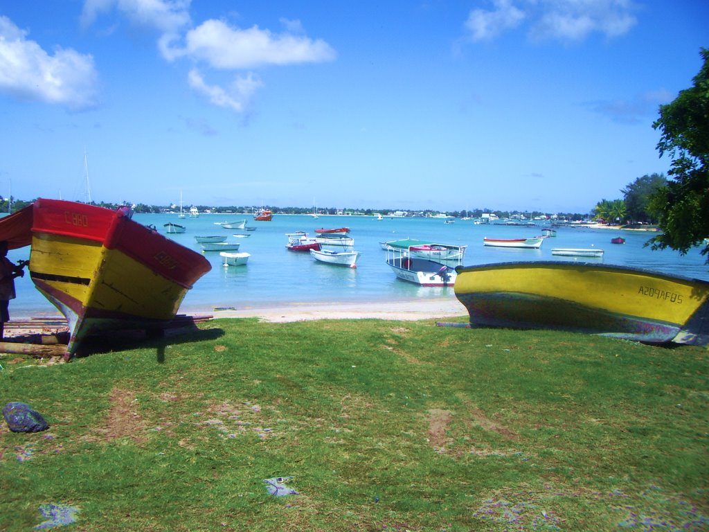 Grand Baie maurice 2006 by laurent LM