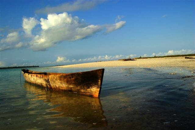 Craft boat by shai yochai