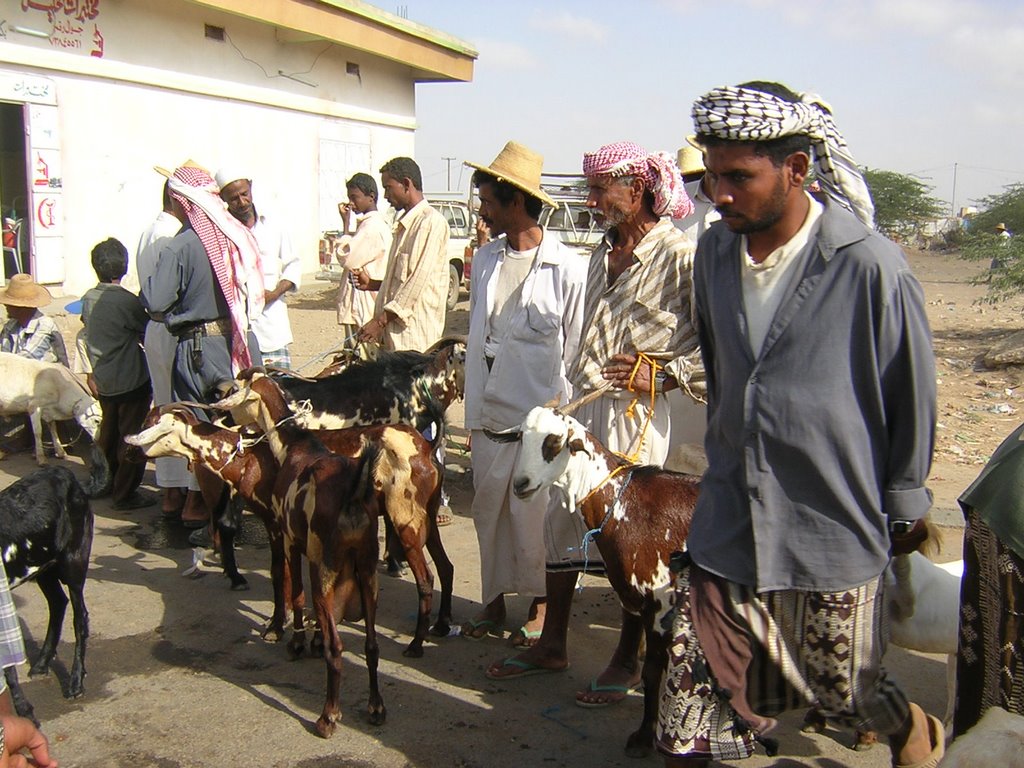 Al Qanawis - mercato delle capre by maresa maremagna