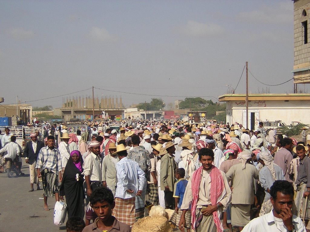 Al Qanawis - mercato delle capre by maresa maremagna