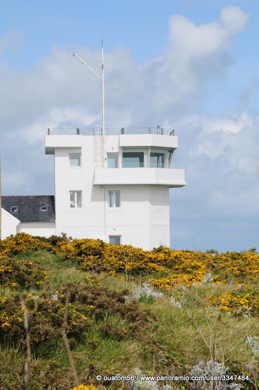 Sémaphore de la Pointe de Taillefer by ouatom56