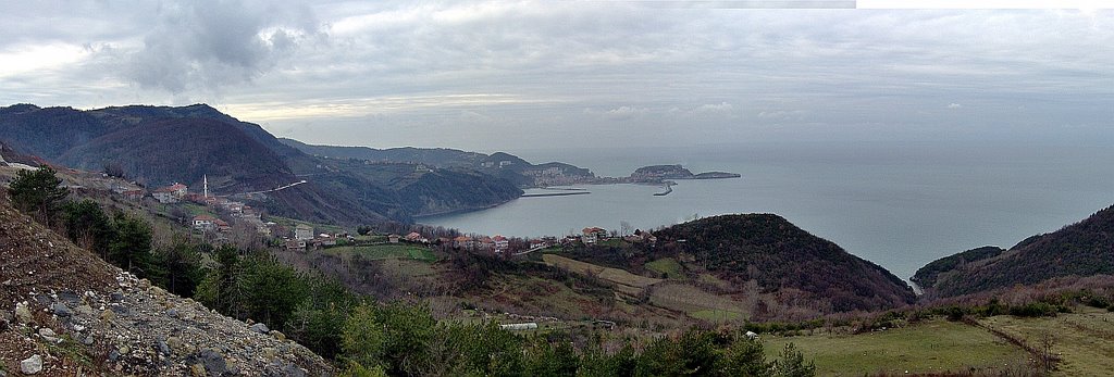 Kum, 74300 Amasra/Bartın, Turkey by Şakir apaydın