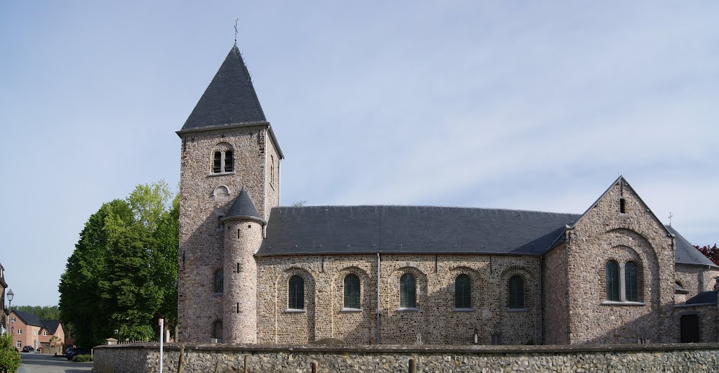 Sint Pietersbandenkerk Wintershoven by sevja