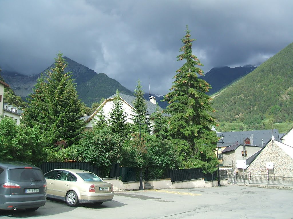 Sallent de Gállego, Huesca. by hinojosa