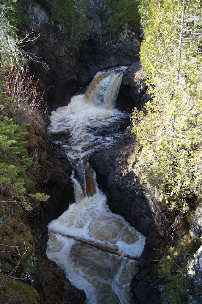 Cascade Falls by bob19