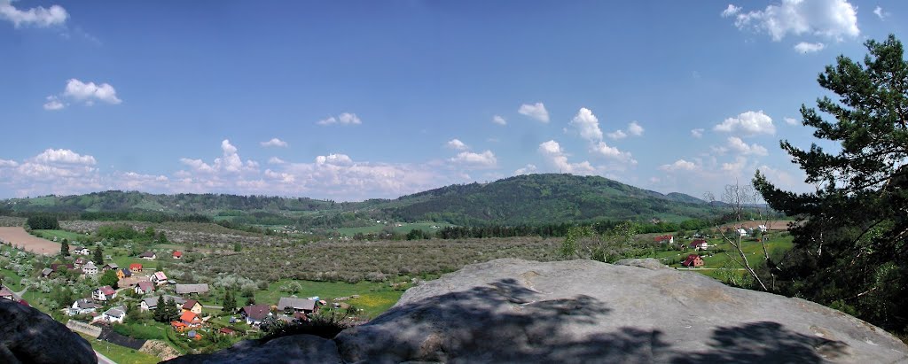 Klokočské skály, pohled na Kozákov - Český ráj by Rodrich