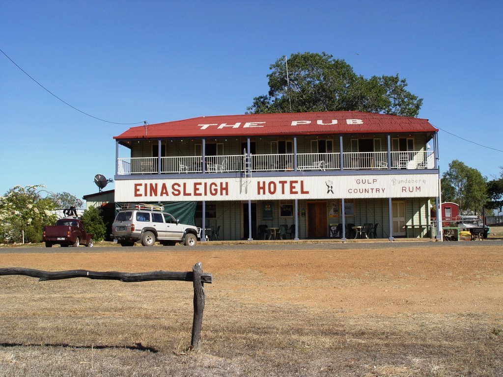 Einasleigh Pub by fschoeni