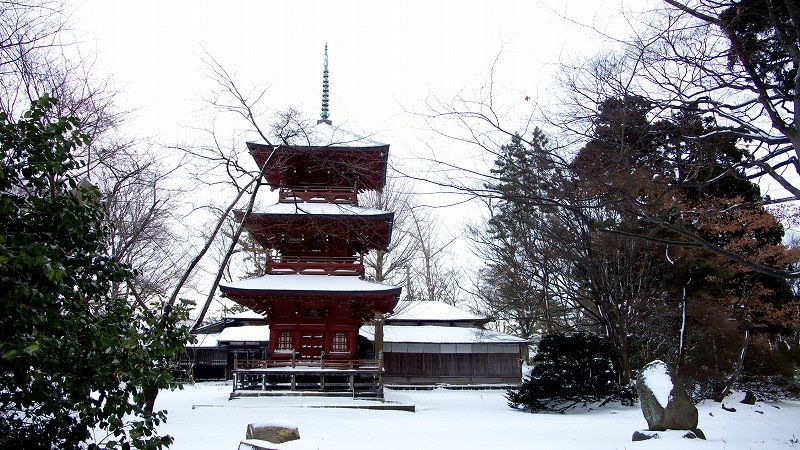 秋田市日吉八幡神社三重塔 by kaito_38