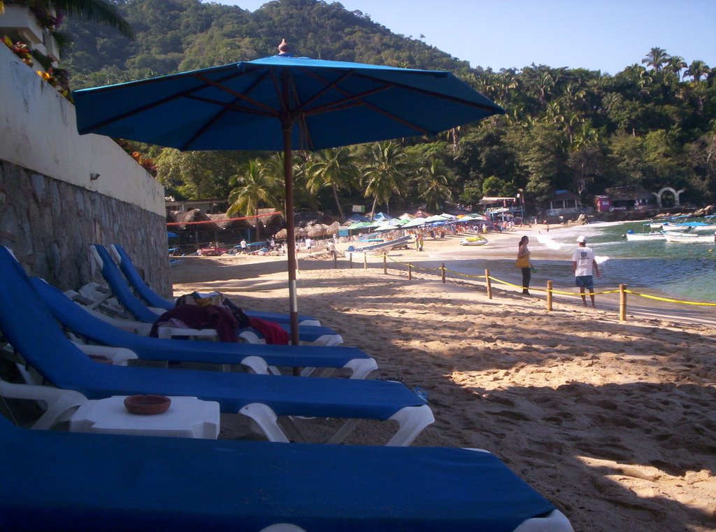 Mismaloya, Jal., Mexico by Mario Arriero