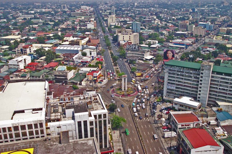 Welcome Rotonda, Mabuhay, Quezon Ave., Espana by ChrisVillarin.com