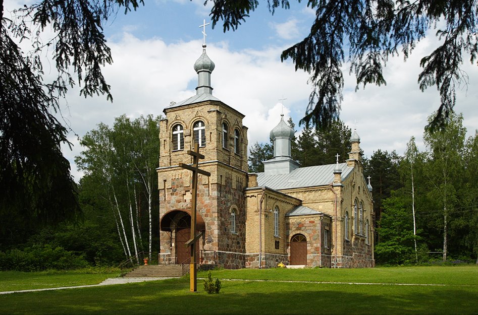 Królowy Most - orthodox church by Krzyg