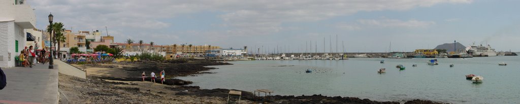 Corralejo. (It's nicer than it looks!) by imhall