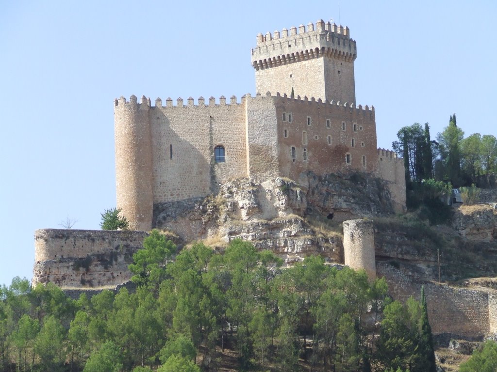 Parador de Alarcón desde el pantano 2 by micro695