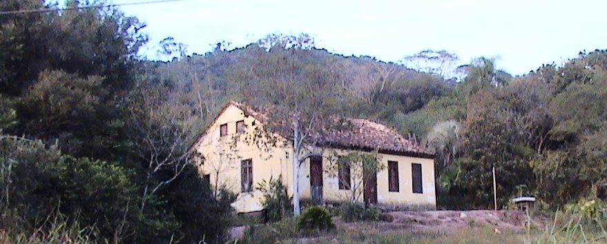 Casa Antiga Sao Sebastiao do Cai by mgostinski