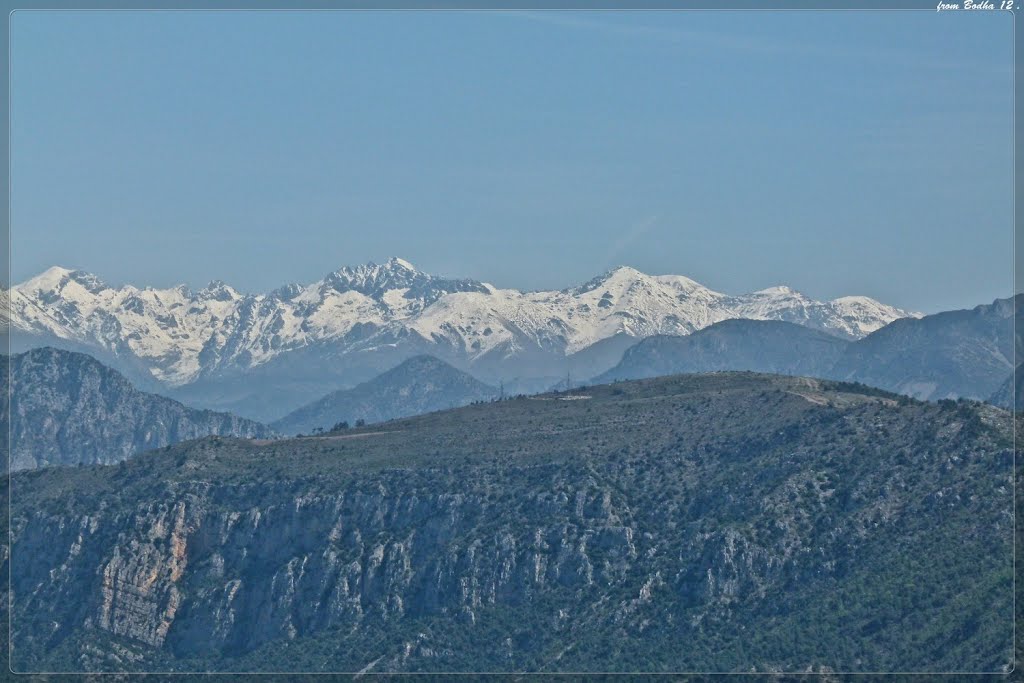 Le Broc-avril 2012-vue sur le Mercantour enneigé by bodha