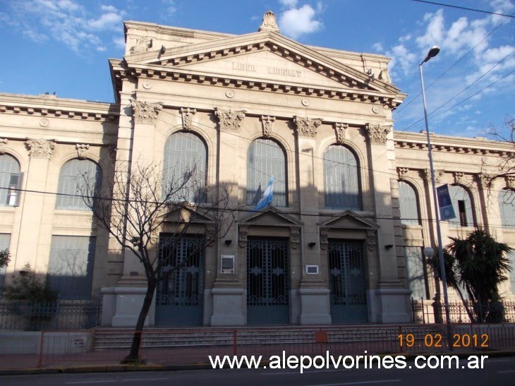 Cordoba - Colegio Aberdi (www.alepolvorines.com.ar) by alepolvorines