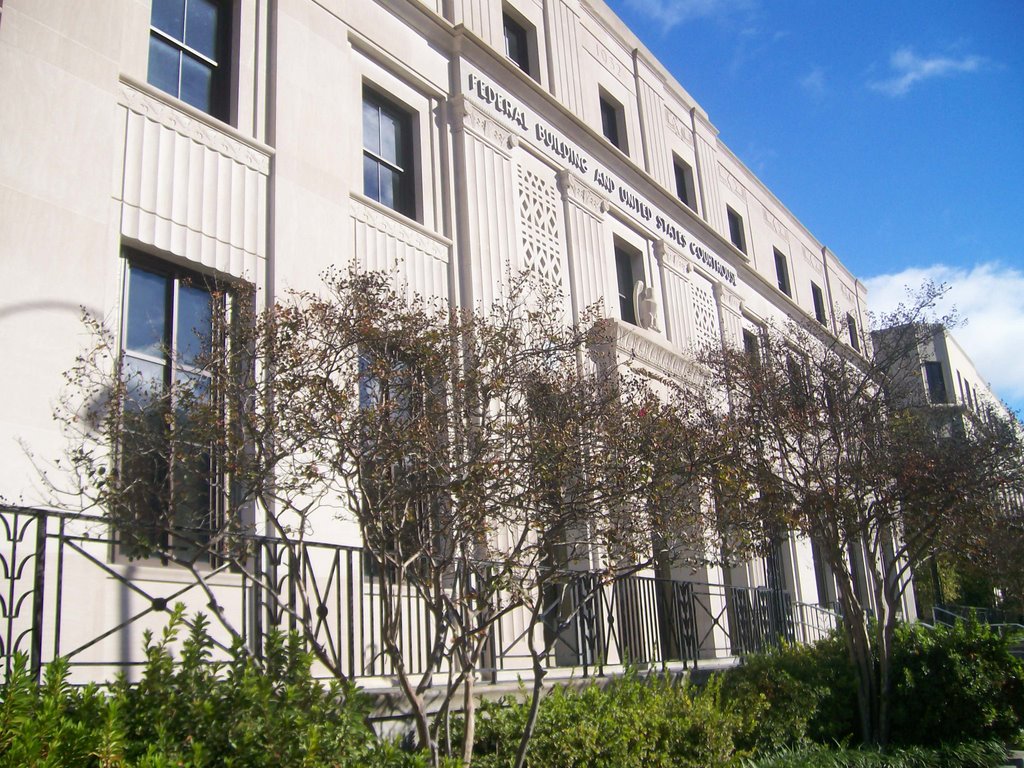 Federal Courthouse in Baton Rouge by dadlak