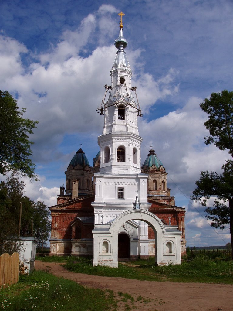 Старополье, церковь Рождества Христова (арх. И. Б. Слупский, 1878-1888 г.г.). by Yuri Sedunov