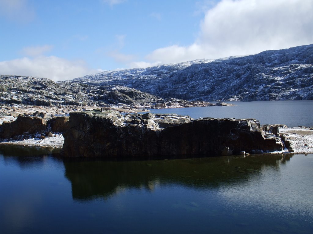 Lagoa Comprida - Serra da Estrela by Carlos Felgueiras