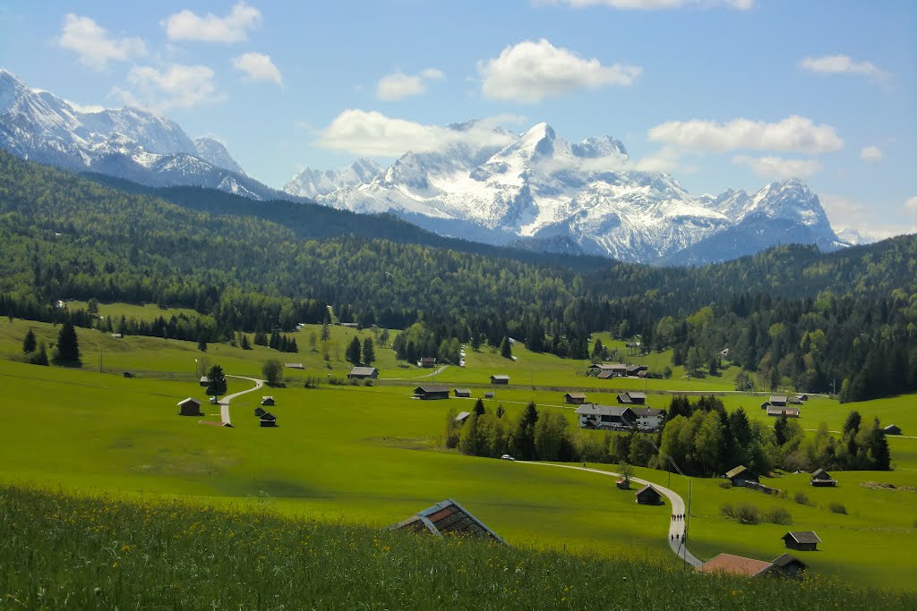 Alpspitze von Osten by Klaus Rüddenklau