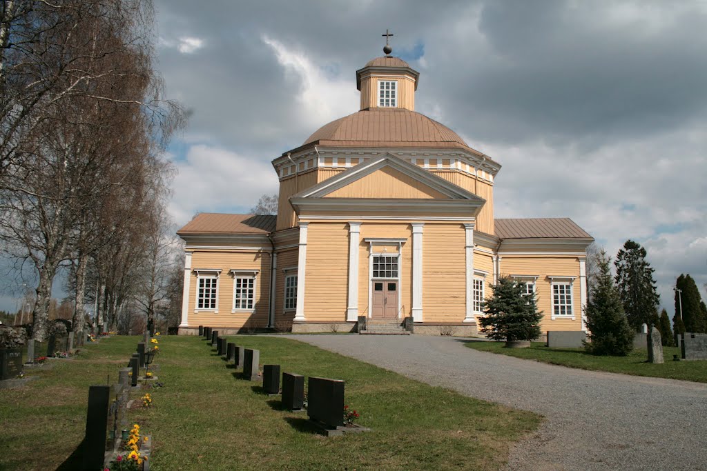 Isojoki, Center, Lutheran Church, 15 May 2012 by Johanan Järvinen