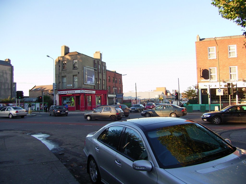 NW Corner of NCR and Russell St 'til 18.01.08 by m.ruane