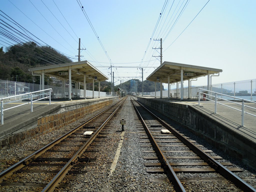 Iyo Railway Baishinji Station by DVMG