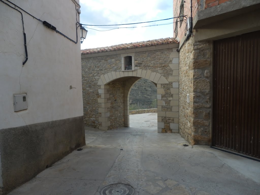 Puerta de entrada a Bordón Teruel by bordonysusrutas