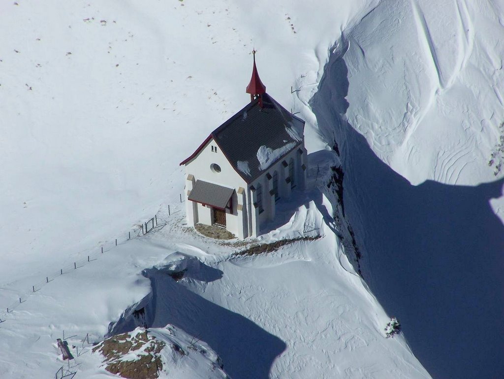 Pilatus - chapel at Klimsenhorn by Bashu